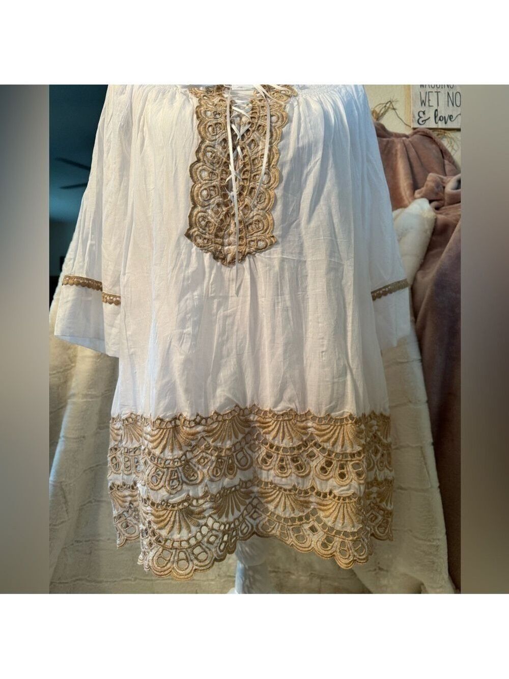 Boston Proper Top with Embroidery Details on bottom and sleeves Size S NWT - Picture 5 of 17